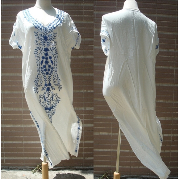 🧡LAST ONE🧡WHT/BLUE EMBROIDERED COVER UP - Picture 3 of 5